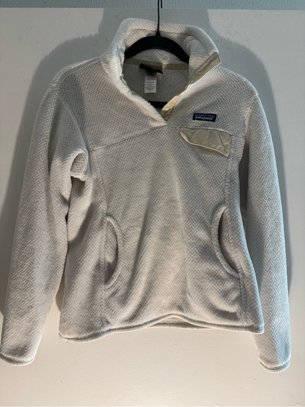 Patagonia Women’s Cream Textured Fleece Pullover Size S